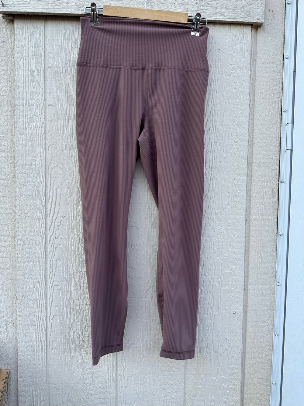 High-Rise Ribbed  Leggings in Mauve